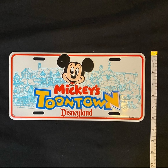 Disneyland Mickey’s Toontown Metal Vanity Plate Mickey Mouse Size 12”*6” - Picture 3 of 4